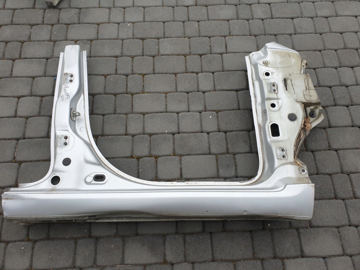 LONGHERONE MINIGONNA RIVESTIMENTO MONTANTE Destra FIAT PANDA III 3 2012