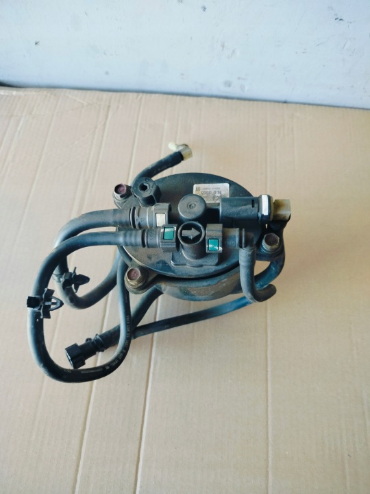 PEUGEOT 4007 C CROSSER OUTLANDER II 2.2 HDI Gehäuse filter des Kraftstoffsbehälters