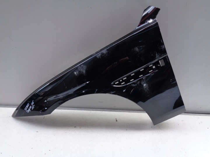 Kotflügel links vorne JAGUAR XE 15- NR 32900