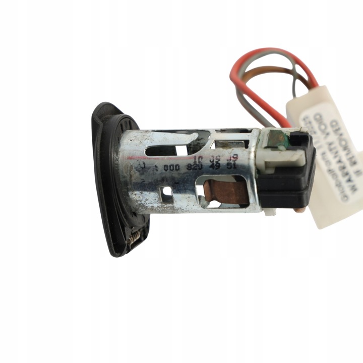 Mercedes W204 C207 W212 Napájacia zásuvka 12V A0008204951 13