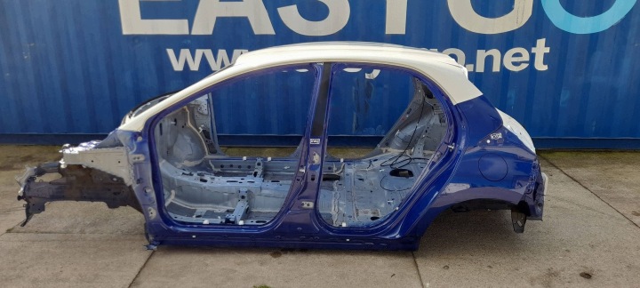 Toyota Yaris IV XP21 Bok sinistra (XX02)