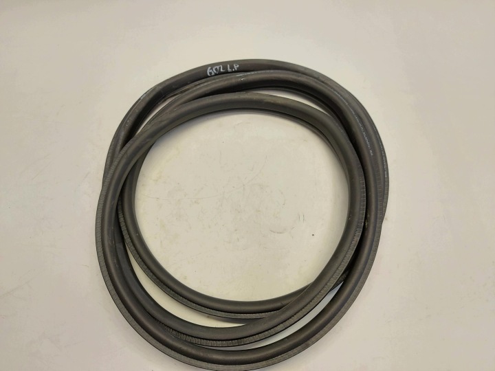 BMW G02 X4 M40i 2023r joint portière gauche avant avant carrosserie
