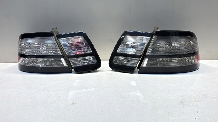 KOMPLET of lights TYLNYCH ICE BLOCK SAAB 9-3 93 sedan LIFT lights left right rear part