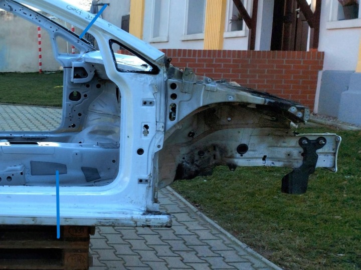 VW GOLF VIII GTD 5H0 Longeron quart droite gauche Avant Droit