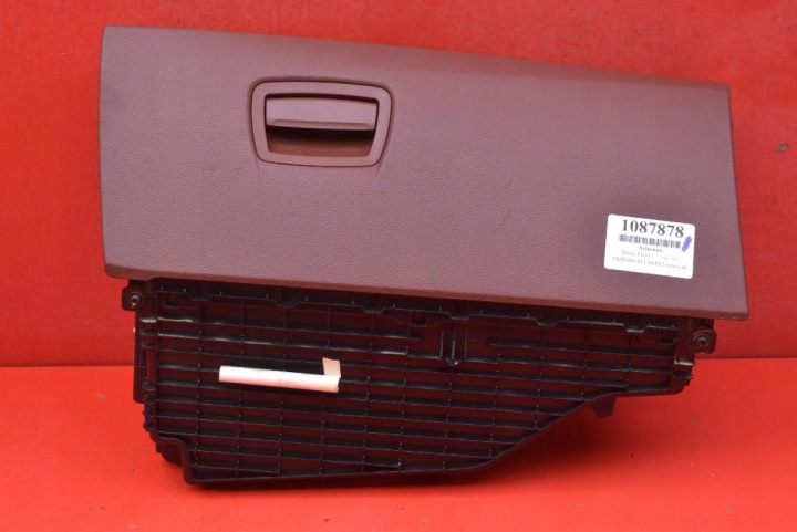 utas felöli szekrény PASAZERA EU 9166683 BMW F11 09-13