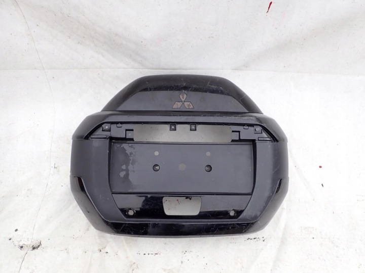 MITSUBISHI PAJERO IV FL 15-18 Gehäuse Blende Abdeckung Reifen Räder