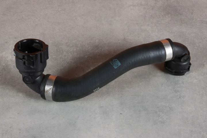 BMW 2 F45 F46 X1 F48 X2 F39 B42 B46 B48 wiring pipe hose of water 7617380