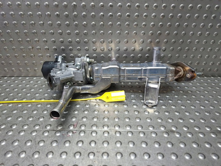 exhaust gas cooler egr valve TOYOTA AURIS II 12- 1.8 HSD 25601-37010-B