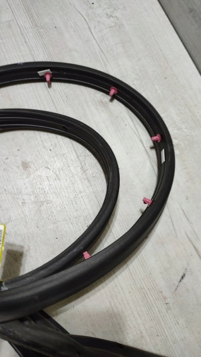 Ford Mondeo MK5 16r 2.0TDCi Arrière Bouche buse Gauche Joint Portière