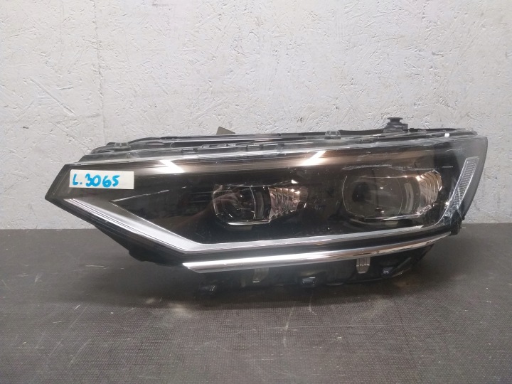 Licht vorne links VW PASSAT B8 LIFT FULL LED 3G1941081P