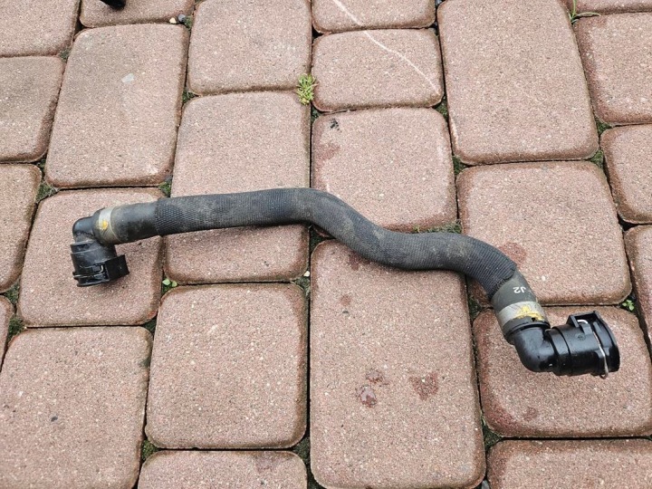 Tubazione tubo tubo flessibile d’acqua radiatore elektryk Peugeot 208 Opel Corsa F 339