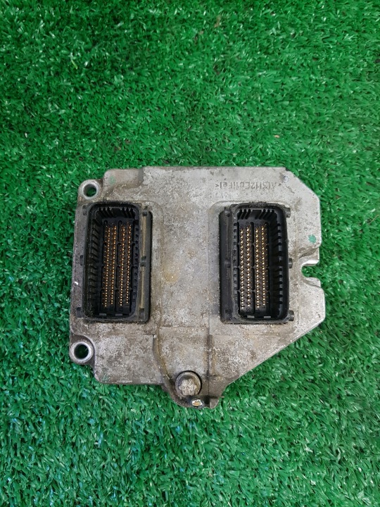 computer of the engine control unit OPEL ASTRA H 55559272 5WK9443