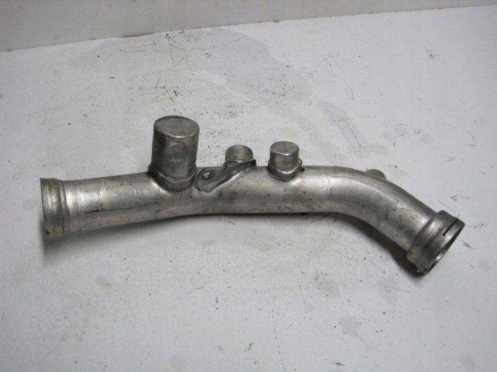 pipe MERCEDES A2045840047