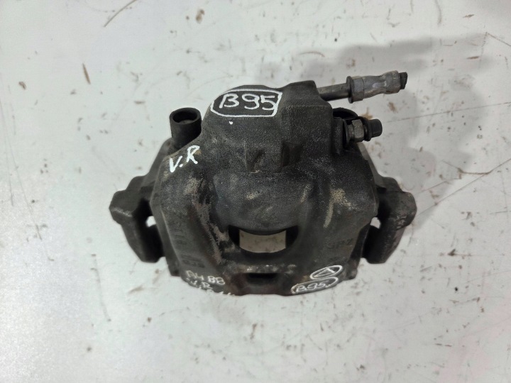 Audi A4 S4 B8 8K Bremssattel Bremse Sattel Brems- vorne rechts 756 (B95)