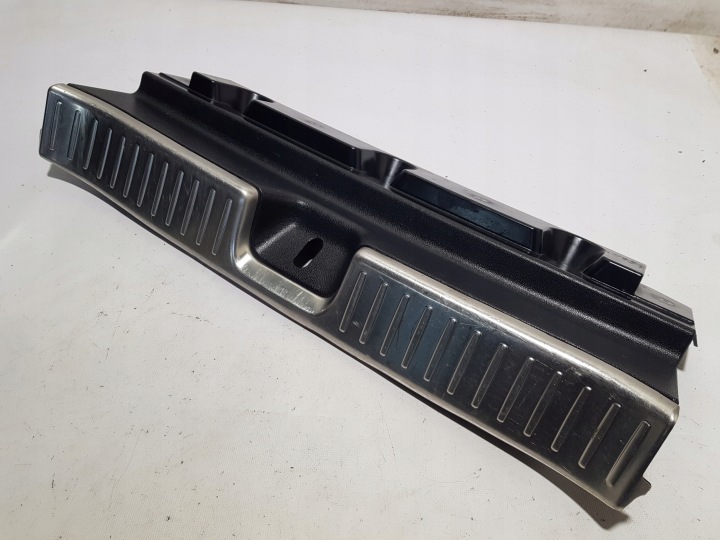 cover moulding of the threshold boot MERCEDES CLS W218 KOMBI 2186900027