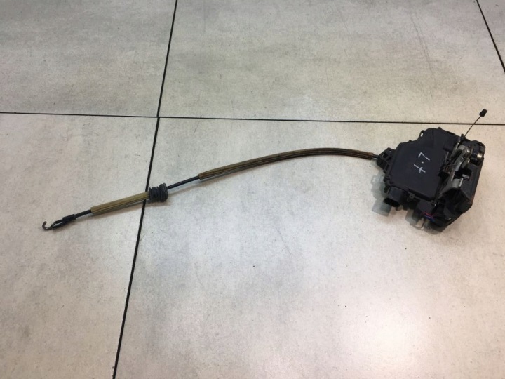 lock door left rear part SEAT LEON and 6 PIN