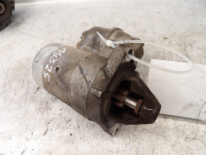 Fiat Seicento Moteur du démarreur 1,1B 63102021 C132 E80F