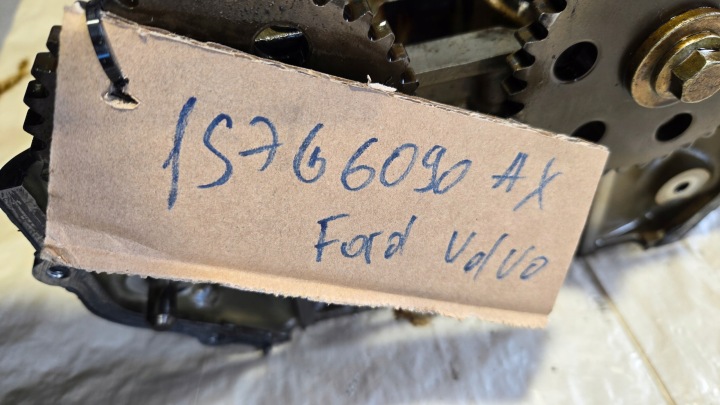 head. of the engine Ford 1S7G-6090-AX 1S7G-6A271-CE 1S7G-6A272-BG 1.8 16V CSDA