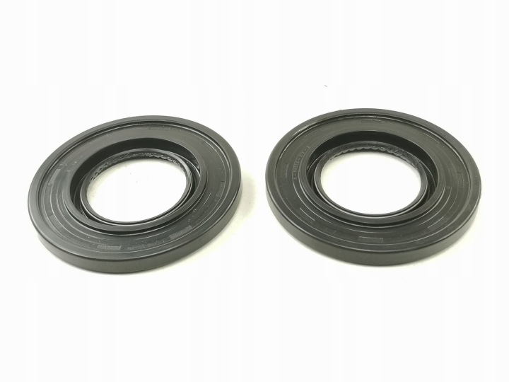 USZCZELNIACZ ISUZU 2SZT ELF 4HK1 / 94336317
