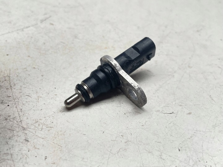 OE VAG capteur température d’eau VW GOLF 2,0 13- 079919525B !J