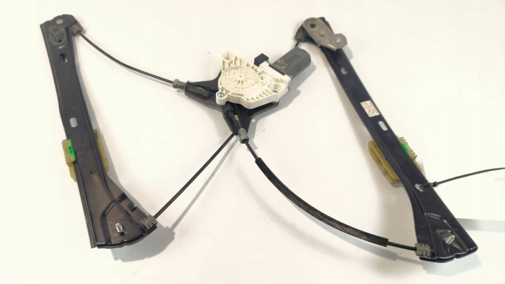 window regulator left front EU 5Q4959801B VOLKSWAGEN PASSAT B8
