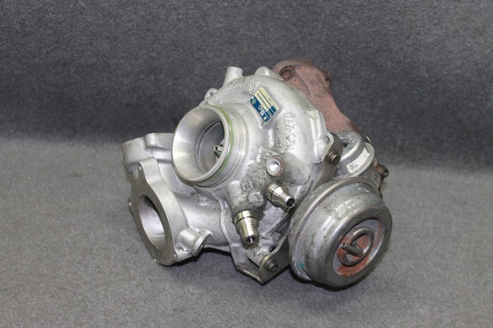 BMW F30 F10 F01 F15 N57D30B N57 3.5D 4.0D 313KM turbo - 8508092