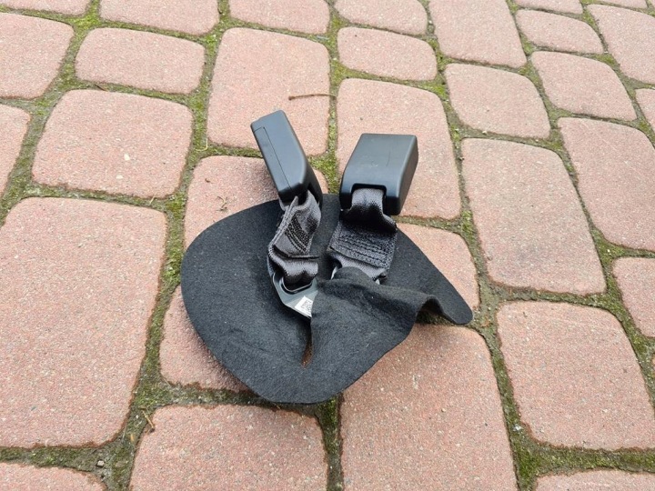 Spinka zapiecie pasow posteriore Opel Insignia B 39112684