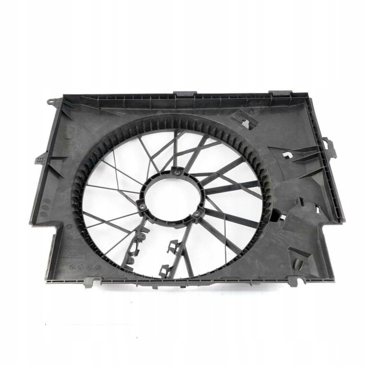 BMW E87 E90 M47N2 N47 Pokrov Ventilatorja 10