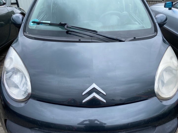 Capot kod lakieru KTA Citroen C1 05-14