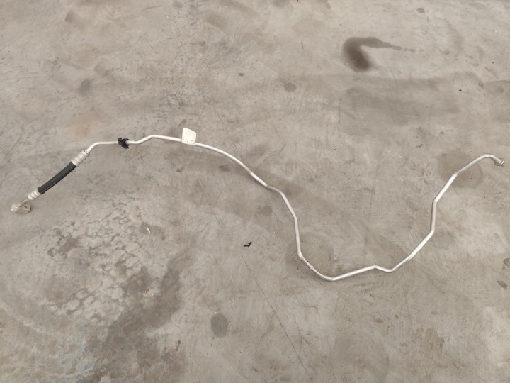FORD PUMA Conduit pieces tuyaux Climatisateur air conditionné