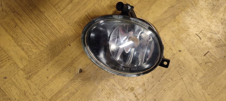 Feux antibrouillard Droite Avant Avant Volkswagen Golf VI Caddy III 168615-02 168615