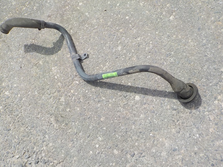 Tuyau Réservoir Carburant wlew dodge caliber 2,0 crdi 05270226AF