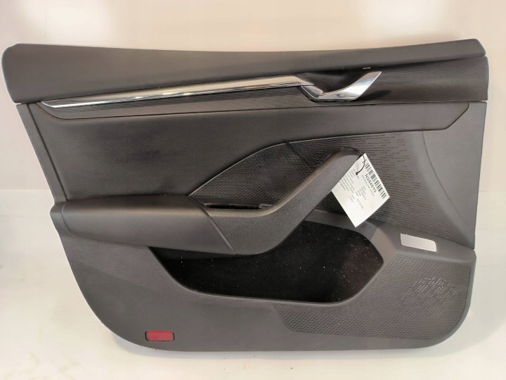 Latérale/côté Gauche Avant 5E4867013AA SKODA OCTAVIA IV