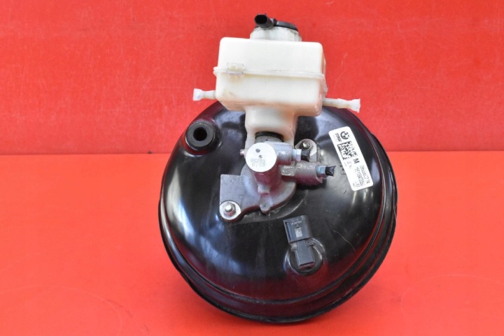 Servo Servo frein EU 6856833 BMW X5 F15 3.0i 306 KM xDRIVE 13-18