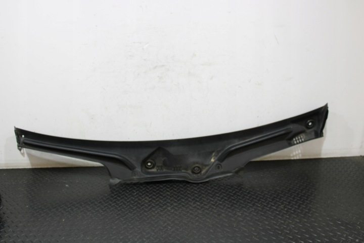 Grille égouttage MERCEDES E-KLASA W213 AMG A2138313400