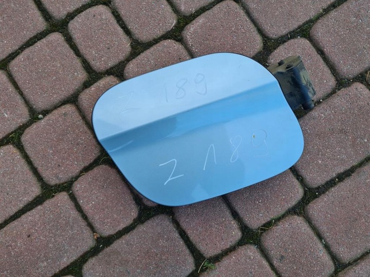 Klapka wlew üzemanyag Opel Astra K V 39061480 Z189
