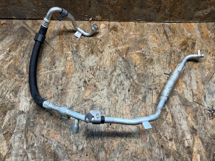 trouba vedení hadice klimatizaci RENAULT KANGOO IV