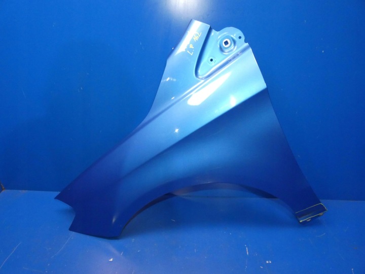 MERCEDES B W246 fender left front front DELIKATNIE WGIETY
