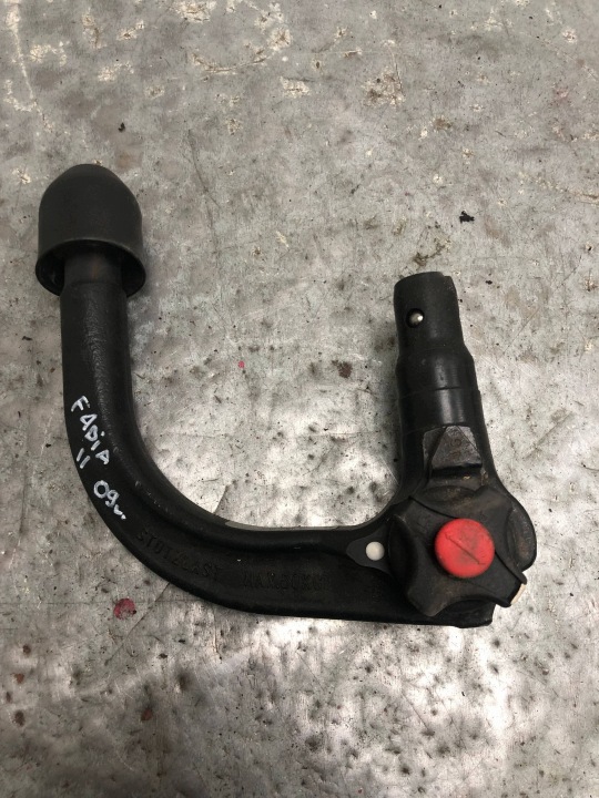 KULA HAKA WYPINANA SKODA FABIA MK2 6Q0803882A