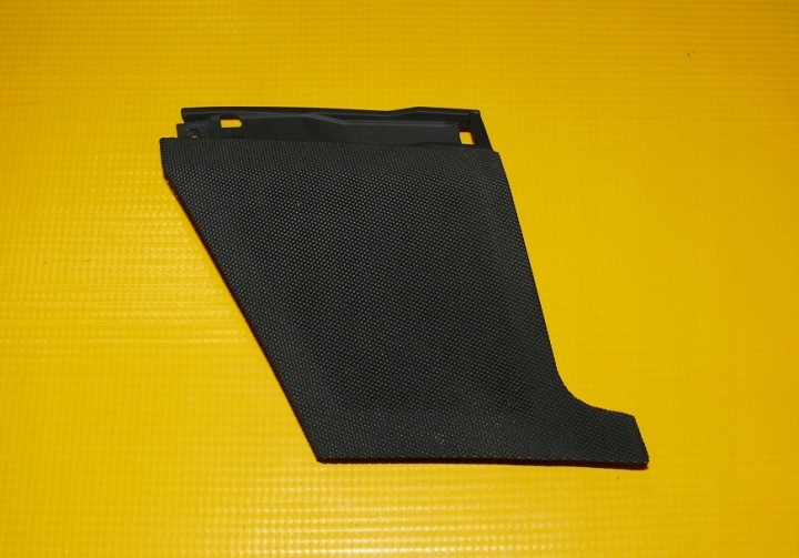 spoiler grid covering of the speaker of the dashboard right MERCEDES S-KLASA W140