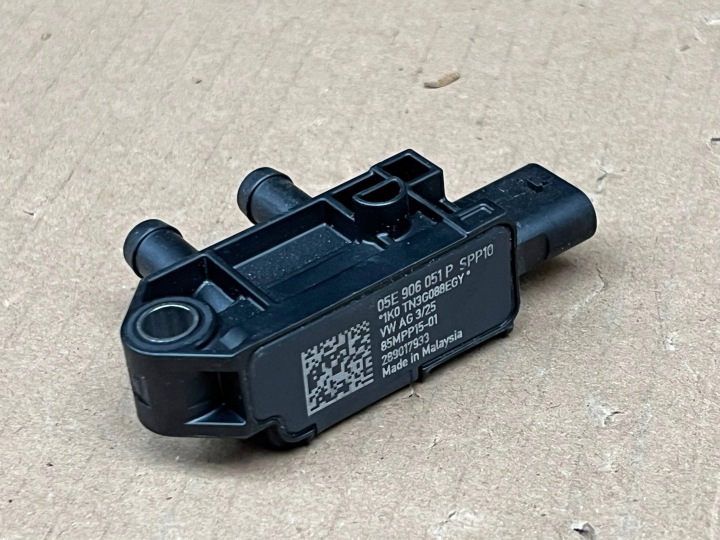 Capteur température gaz échappement ROZNICY CISNIEN 1.5 TSI VW T-ROC 05E906051P !J