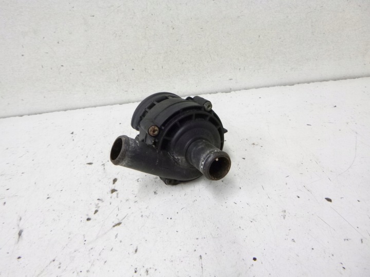 SUPPLÉMENTAIRE POMPE CIRCULATION D’EAU MERCEDES CLS W219 2007R. 0392023000