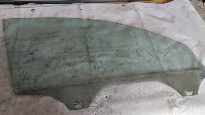FENSTER Tür vorne rechts VW PASSAT B5 96-05 R.