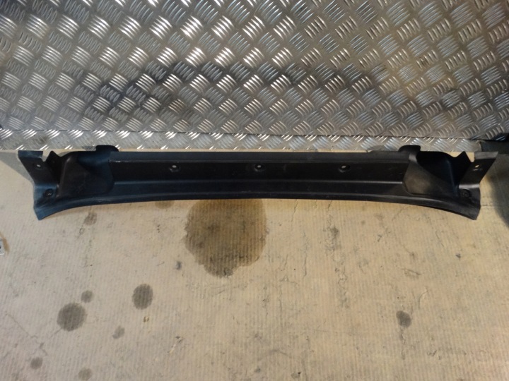 IDEALNA copertura GREMBIALINA SLUPKA posteriore MERCEDES W166 1