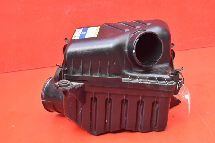 cover of a filter, air 28100-2E000 HYUNDAI TUCSON 1 and 2.0 16V 04-10
