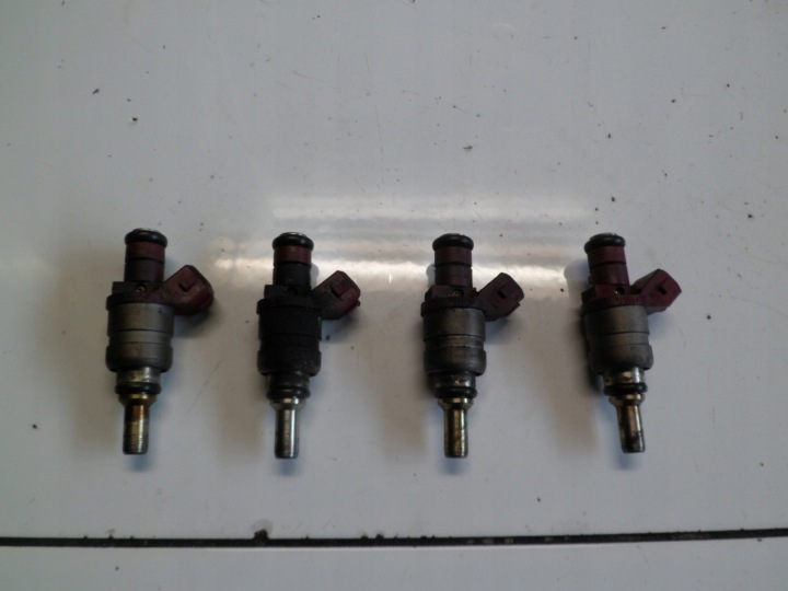 MERCEDES W203 1.8K Injecteur A2710780023