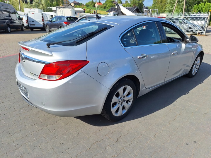OPEL Vauxhall INSIGNIA A G09 2008-2017 Argent Portière Arrière Droit 5D Z176