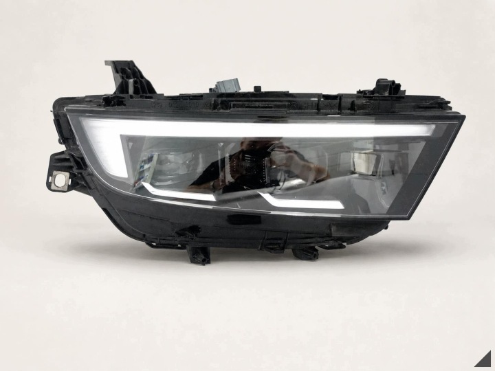 OPEL ASTRA L VI (6 GENERACJA) 21-24 světlo PIXEL ILUX FULL LED pravá předek