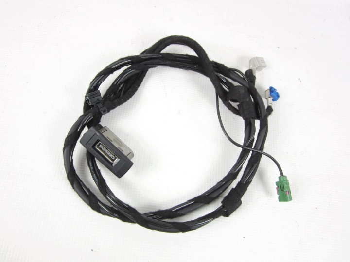 connector bundle interface video Mercedes W212 Lift