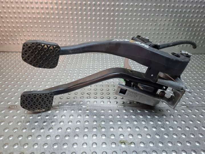 Pédales, Pédale Embrayage Frein 2283725 6761310 BMW E81 E82 E87 E88 E90 E91 E92 E93